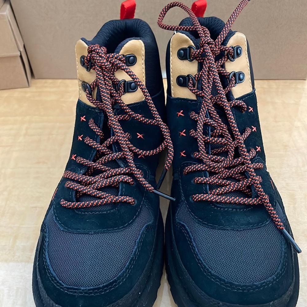 Ugg Women’s Highland Hi Heritage Sneaker